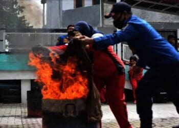 PMI dan BPBD Kota Tangerang Gelar Simulasi Penanggulangan Kebakaran