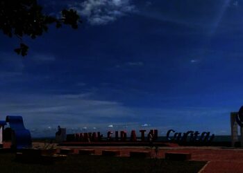 Spot selfie di Pantai Cidatu, di Desa Sukarame, Kecamatan Carita, Kabupaten Pandeglang. (DOKUMEN SATELIT NEWS)