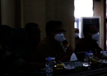 Wabup Pandeglang, Tanto Warsono Arban, memimpin Rakor, di Aula Pendopo Bupati Pandeglang, Senin (27/12/2021). (ISTIMEWA)