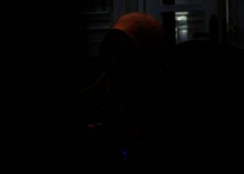 Harga Migor Mahal dan Antre, Iti Ajak Warga Lebak Beralih Gunakan Minyak Kelapa