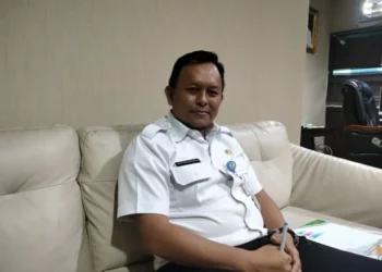 Gandeng Satpol PP, Dinas PUPR Kota Tangerang Bakal Tertibkan Tiang Jaringan Kabel Provider
