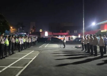 Cegah Gangguan Kamtibmas, Polres Metro Tangerang Kota Gelar Apel Dini Hari