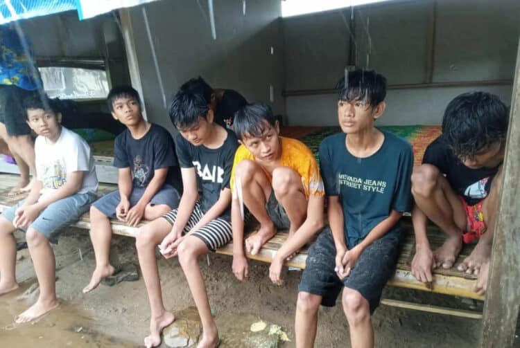 6 Wisatawan Terseret Ombak di Sawarna, 1 Hilang