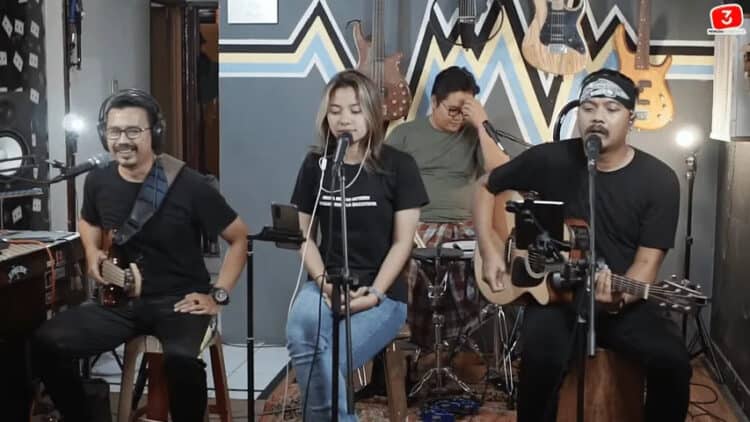 Lirik Lagu Memori Berkasih - Delisa Herlina dan 3 Pemuda Berbahaya