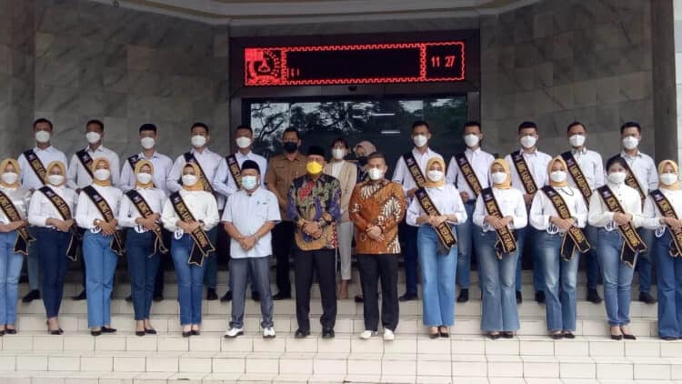 Peserta Kang Nong, foto bersama. (ISTIMEWA)