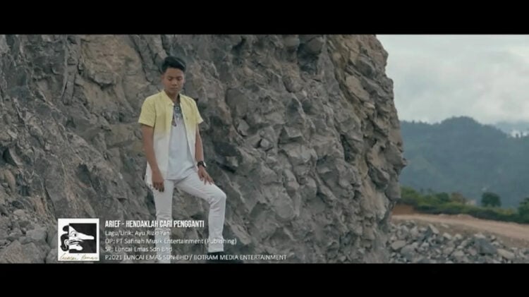 Lirik Lagu Hendaklah Cari Pengganti – Arief