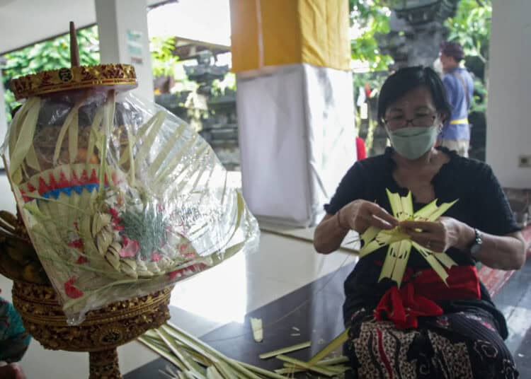 Foto Persiapan Upacara Taur Agung di Kota Tangsel