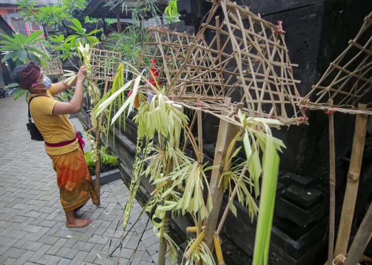 Foto Persiapan Upacara Taur Agung di Kota Tangsel