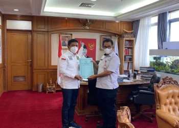 Ketua DPRD Banten Serahkan Usulan Pemberhentian WH-Andika
