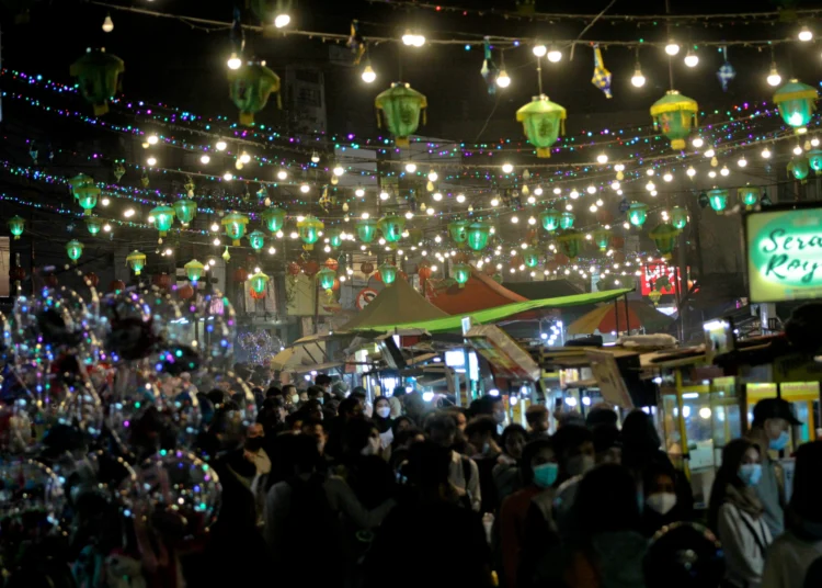 Foto Hiasan Lampion Bertema Ramadan di Pasar Lama Kota Tangerang