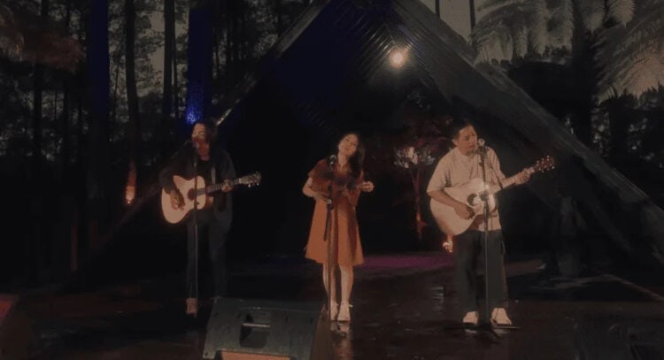 Lirik lagu Tak Perlu Ada Senja - Suara Kayu dan Fiersa Besari