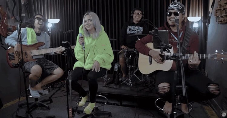Lirik Lagu Aduhai ! Seribu Kali Sayang - 3 Pemuda Berbahaya feat Givani Gumilang (Cover)