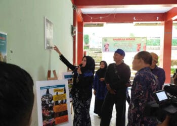 Suasana pameran budaya, yang digelar oleh mahasiswa Ilmu Komunikasi UNMA Banten, Selasa (21/6/2022). (ISTIMEWA)