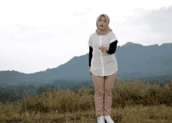 Lirik Lagu Nyambangi Ati - Woro Widowati