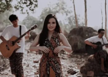 Lirik Lagu Asmalibrasi - Soegi Bornean