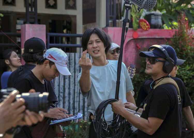 Foto Produksi Film Tentang Budaya Cina Benteng di Kampung Tehyan
