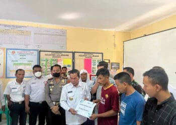 Keluarga korban laka lantas Odong-odong, dapat santunan. (ISTIMEWA)