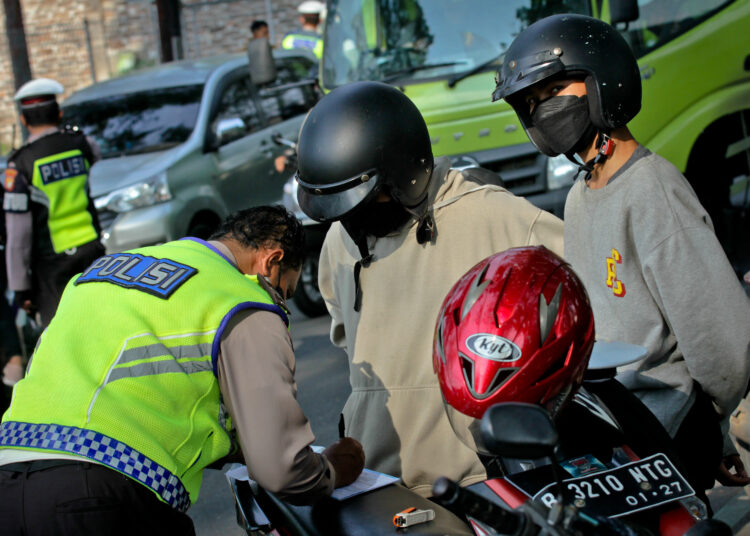 Foto Razia Kelengkapan Kendaraan Bermotor di Tangerang