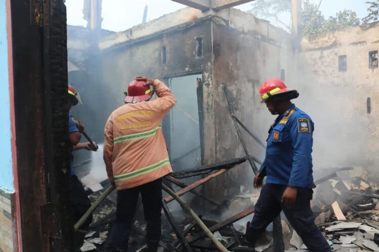 Ponpes di Tunjung Teja Kabupaten Serang, terbakar, Kamis (18/8/2022). (ISTIMEWA)
