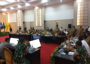 Suasana penandatanganan, berita acara kesepakatan komponen pembagian beban pembiayaan Pilkada serentak tahun 2024, di Pendopo Gubernur Banten, Selasa (30/8/2022). (LUTHFI/SATELITNEWS.ID)