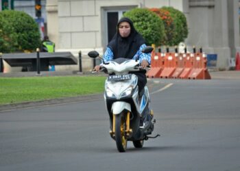 Bupati Tangerang Sarankan Pelajar Naik Sepeda ke Sekolah