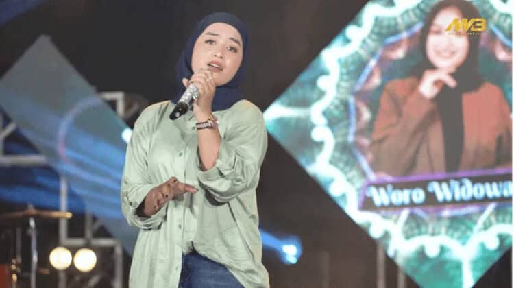 Lirik Lagu Ganti Ayang - Woro Widowati