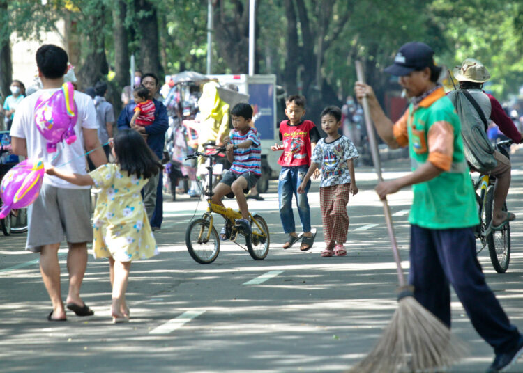 Foto Asyiknya Menikmati CFD di Jalan M. Yamin Kota Tangerang