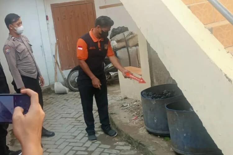 Tim PPA dan Tim Inafis Satreskrim Polres Serang, melakukan olah TKP penemuan bayi. (ISTIMEWA)