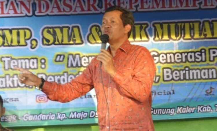 Asda I Banten Ungkapkan 5 Karakter Kunci Sukses Kepada Peserta LDK Siswa Mutiara Bangsa