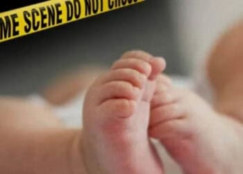 Malangnya, Bayi Laki-laki di Lebak Ini Dibuang di Selokan