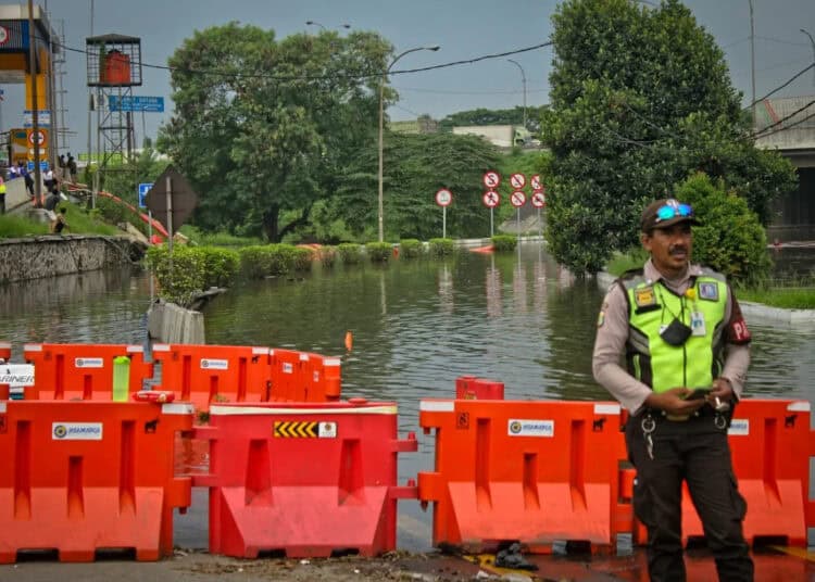 Foto Banjir di Gerbang Tol Bitung Tangerang