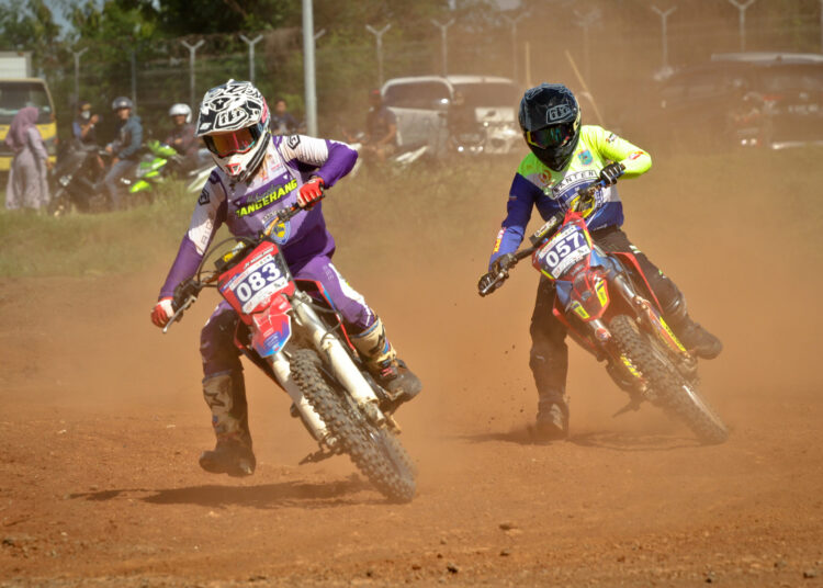 Foto Aksi Atlet Cabor Motocross Porprov VI Banten