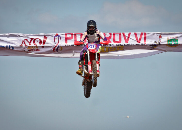 Foto Aksi Atlet Cabor Motocross Porprov VI Banten
