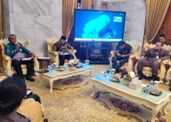 Pemerintah Kabupaten (Pemkab) Serang, membahas berbagai isu strategis dengan Forum Komunikasi Pimpinan Daerah (Forkopimda), Kamis (8/12/2022). (SIDIK/SATELITNEWS.COM)