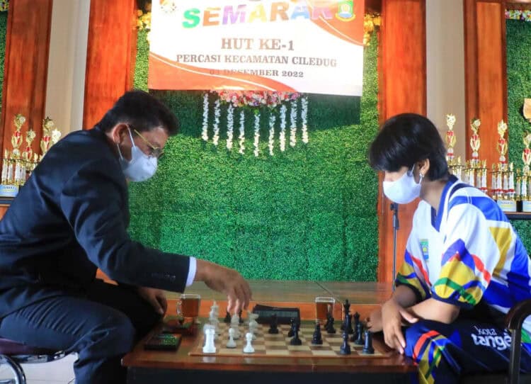 Jajal Kemampuan Peraih Emas Catur Porprov, Sachrudin Terpojok