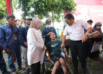 Pemprov Banten Salurkan Dua Jenis Bantuan Untuk Warga Tangsel