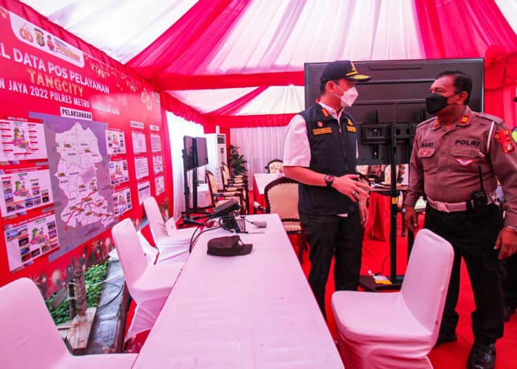 Foto Pos Pengamanan dan Pelayanan Perayaan Nataru di Tangerang