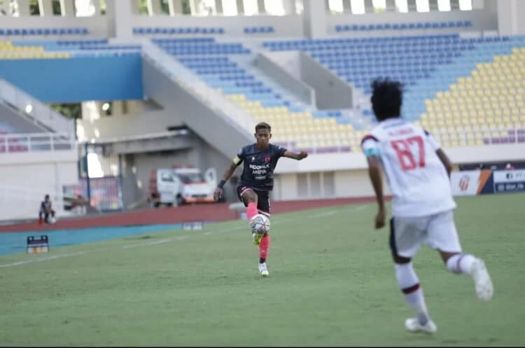 Kapten Persita Muhammad Toha ditargetkan merebut kemenangan. (IST)