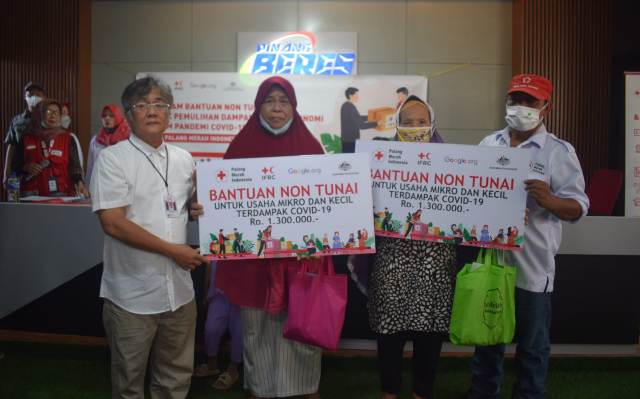 Ribuan Pelaku UMKM Kota Tangerang Dapat Bantuan Non Tunai dari PMI