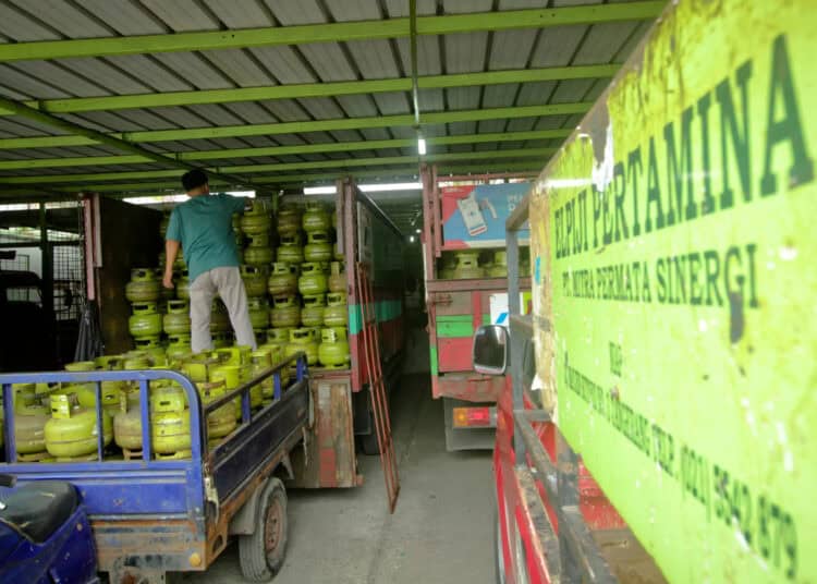 Foto Rencana Pembelian Gas Elpiji Subsidi Menggunakan KTP