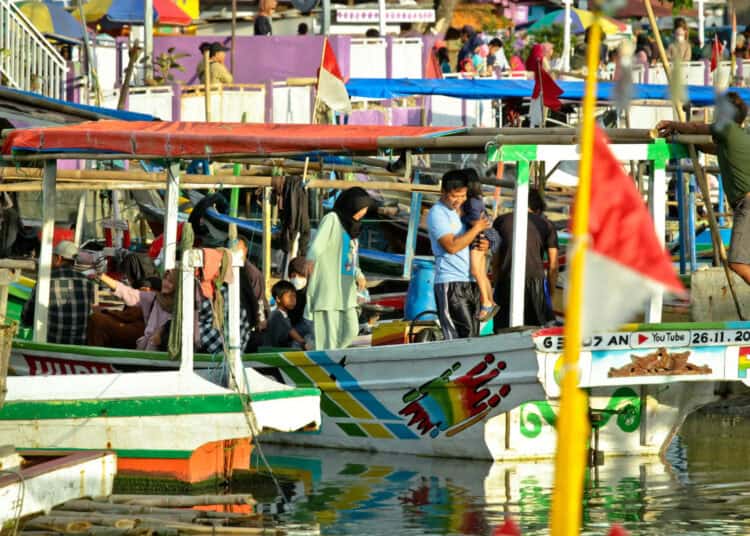 Foto Liburan Tahun Baru di Kawasan Wisata Desa Ketapang Tangerang