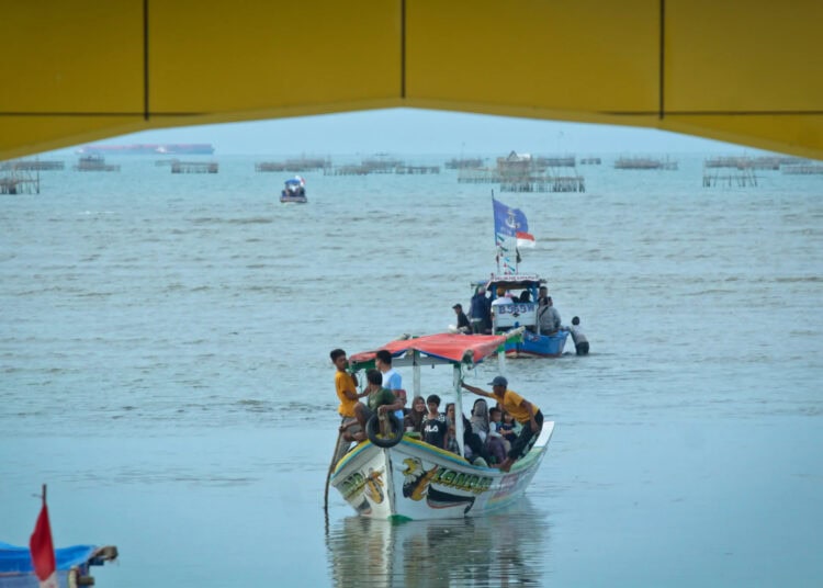 Foto Liburan Tahun Baru di Kawasan Wisata Desa Ketapang Tangerang