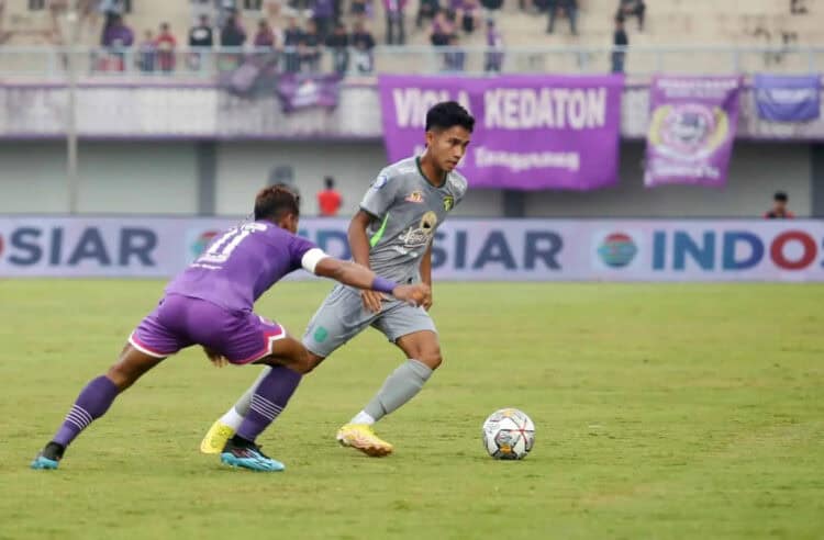 Pemain Banyak Lakukan Kesalahan, Persita Dilahap Persebaya 0-5