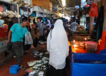 Listrik Padam Sejak Selasa, Pedagang Pasar Rangkasbitung Mengeluh