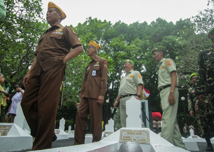 Foto Peringatan Peristiwa Pertempuran Lengkong di TMP Taruna