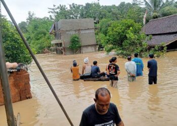 Hujan Ekstrem di Lebak, 558 Rumah Terendam, Infrastruktur Rusak