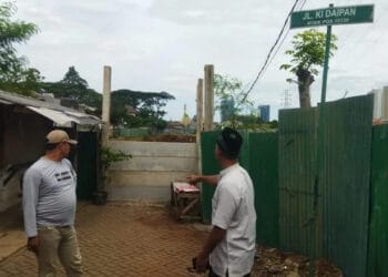Jalan Ditutup, Warga Panunggangan Barat Minta Akses Pengganti yang Layak