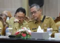 Kepala Distan Provinsi Banten Agus M Tauchid (kiri). (ISTIMEWA)