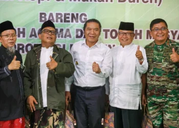 Pj Gubernur Banten Al Muktabar berfoto bersama jajaran Muspida Provinsi Banten. (ISTIMEWA)