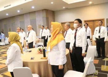 FOKUS: Sekretaris Daerah (Sekda) Kabupaten Tangerang, Moch Maesyal Rasyid meminta seluruh peserta untuk fokus selama seleksi pengisian jabatan pimpinan tinggi pratama setara Eselon II.b melalui sistem CAT di Hotel Lemo, Kecamatan Kelapa Dua, Selasa (31/1). (ISTIMEWA)